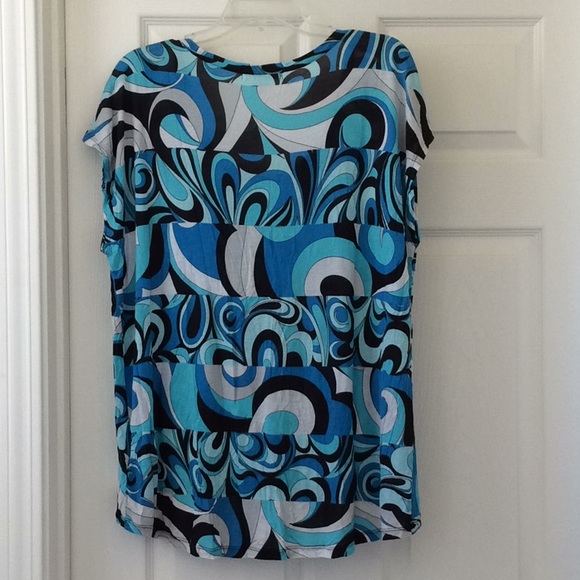 Hi-Low top - Picture 2 of 6